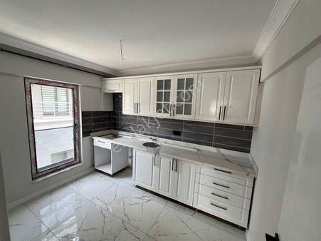 İncek Emlak'tan Merkezi Konumda Bağımsız Muftaklı 2+1 Daire