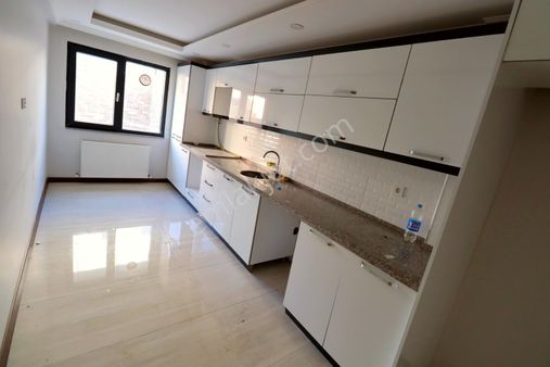 G G & Atakul Gayrimenkul'den Sunullah Mahallesinde 2+1 Satılık Daire