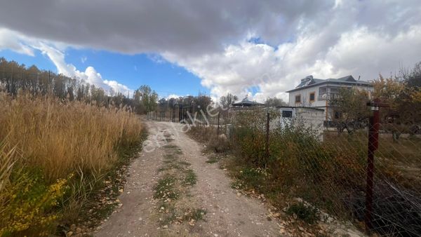 Zorlu'dan Niğde Çamardı Mah. Tek Tapu İnşaata Açık Arsa