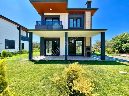 Berkay Demirel'den Gürede Kazdağları Manzaralı 4+1 Müstakil