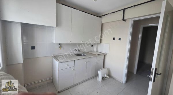 Sb Emlak Ofisinden Çarşı Merkezde Fırsat 2+1 Daire