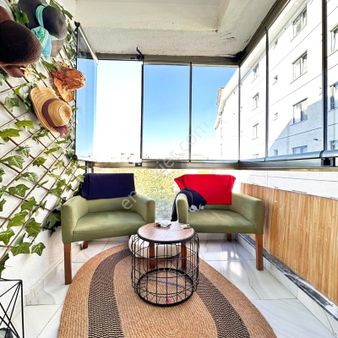 Çekmeköy Yapı Gayrimenkul'den Cadde Üstü Fırsat 2+1 Ara Kat !!