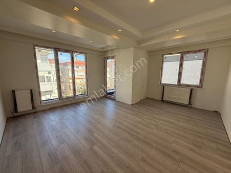 İstanbul House'dan B.evler'de Sıfır Binada 2+1 Ön Cephe Ara Kat