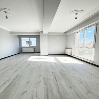 Çekmeköy Yapı Gayrimenkulden Sultanbeyli Mimarsinan 2+1 Ara Kat