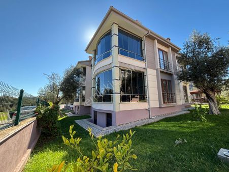 Yiğit'ten Güre'de 2+1 Site İçerisinde Ayrı Mutfaklı Lüks Daire