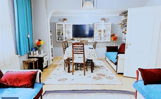 Soğanlı Meydanda 3+1 140 M² Bahçe Teraslı Masrafsız