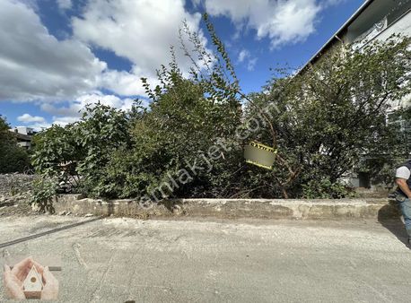 Esen Emlak Aracılığıyla***8 Dairelk 290m2 Arsa-metro 400m Mesafe