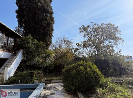 Darıca Cami Mahallesinde Deniz Manzaralı İmarlı Köşe Arsa