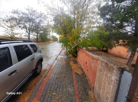 Yamanlardan Baglarbasi Köşe 730 Metrekare 5 Kata İmarlı