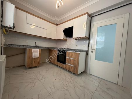 Yenikent Menderes Mahallesi 3 + 1 Giriş Acil Satılık