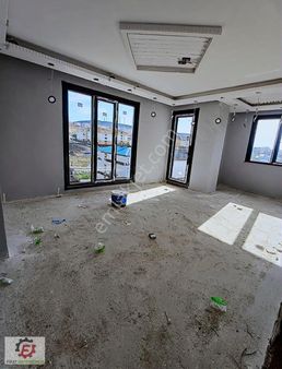 Fırat Gayrimenkulden Akse Mahallesinde Satılık 2+1 Arakat Daire