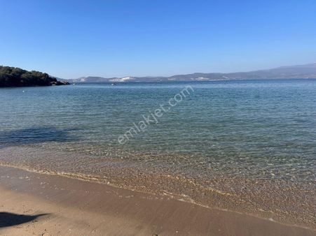 Muğla Güllük Denize Sıfır Sitede Satılık Bahçe Katı