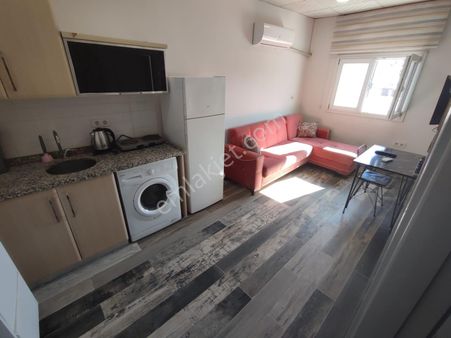 Kenanevrende Zeki Usta Arkasında Eşyalı Kiralık 1+1