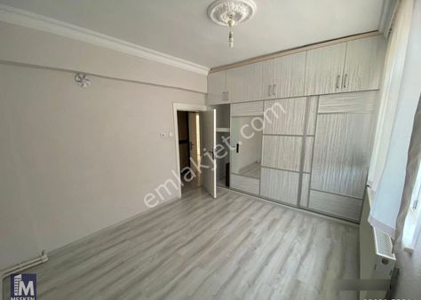 Yunuskent Mah. Batıkent Sitesinde 3+1 Arakat Satılık Fırsat Daire