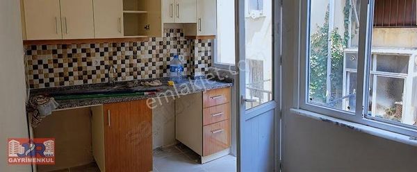 Jirmax Emlaktan Kadıköy Caferağada Kiralık 1+1 Daire