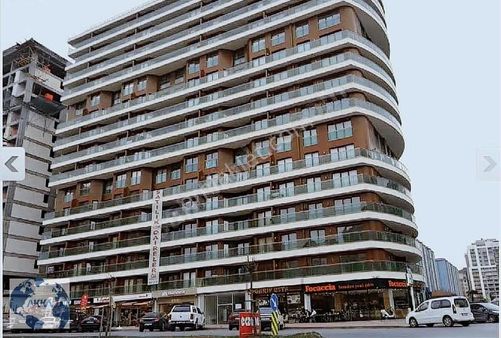 Beylikdüzü Önay Garden Residance'da 2+1 Kiralık Ofis Metrb 8 Dk