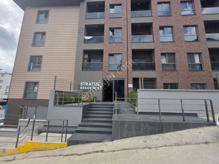 Altın Emlak'tan Boğazova Cad. Bahçe Kullanımlı Resıdence 1+1