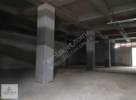 İkitelli Osb De 600 M2 Torağa Basar, H:6 M, Çift Girişli İşyeri