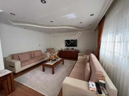 Ender Uysal Gayrimenkulden Mehmetçik Mahallesin De Satılık 2+1 Arakat Balkonlu Daire.