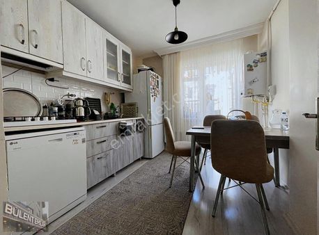 Nişantaşı Pazarı Yanı Caddeye Yakın Ön Cephe Full Yapılı 3+1