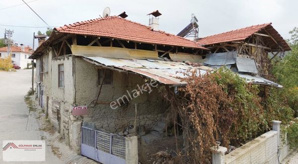 Gölhisar Armutlu Dörtyol'da Müstakil Ev Ve Arsasi