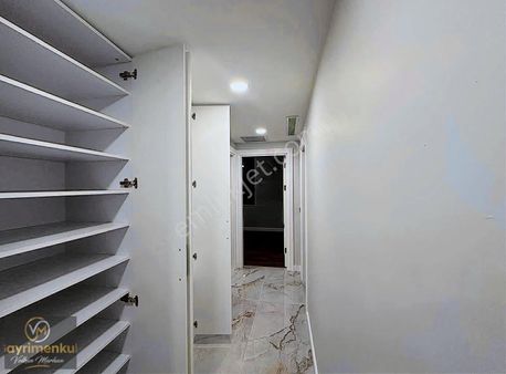 Çengelköy'ün En Güzel Sokağında Site İçi 2+1