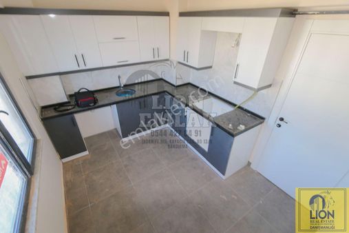 Bandırma Yeni Mahallede Teraslı,çift Cepheli Kiralık 2+1 Daire