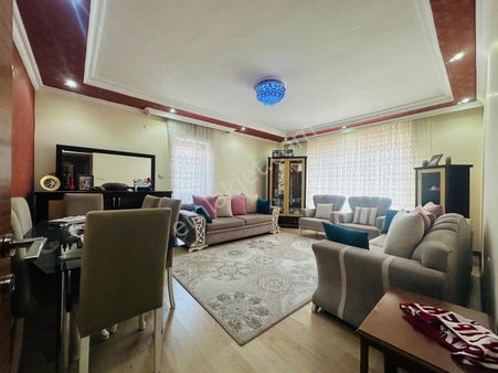 Pursaklar Mehmet Zengin Emlak'tan Çift Banyolu 3.kat 5+1 Yapılı Dubleks Dairesi