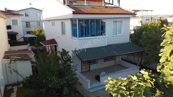 Wisremden Silivri Gümüşyakada Denize Yakın Uygun Müstakil Villa
