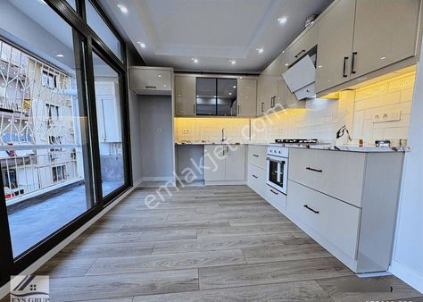 Necati Bey Okulu Sokağında 3+1 Arakat Lüks Köşe Satılık Daire