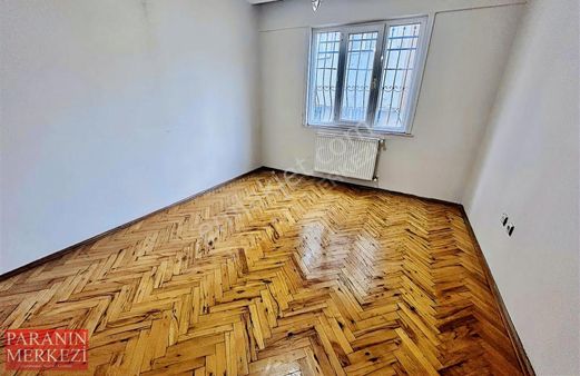 Para'dan 2+1 Ara Kat Merkezi Konum Cadde Yanı Fırsat !!!