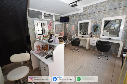 Burdur Ak Emlak'tan - Cadde Üzerinde Asma Katlı Dükkan