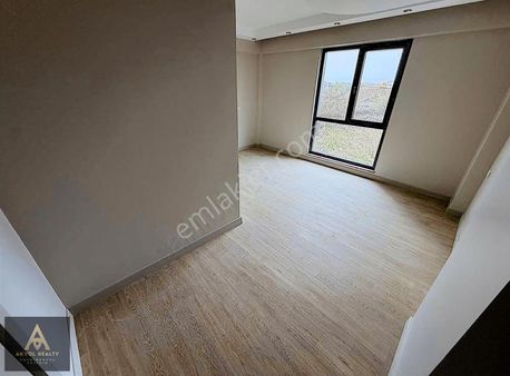 Kartepe Fsm Mahallesi Mk Sare Sitesi 2 Kiralık 2+1 Arakat Daire