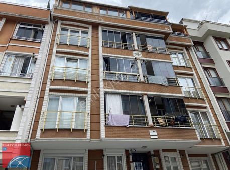 Çekmeköy Mimar Sinan'da Tertemiz Kat Mülkiyetli Tek Tapu 2 Daire