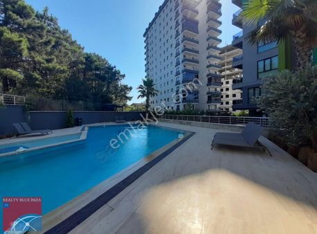 Çekmeköy Taşdelen Golden Park Sitesi Satılık 3+1 Daire (boş)