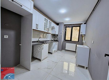 Çekmeköy Çamlık Mahallesi 2+1 Satılık Daire