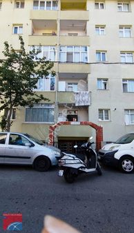 Metroya Yürüme Mesafesi Ümr.necip Fazılda 2+1 Satılık Daire..