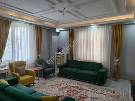 Emlak 72'den Bahçeşehir Koleji Arkasnda Satılık 3+1 Yüksek Giriş