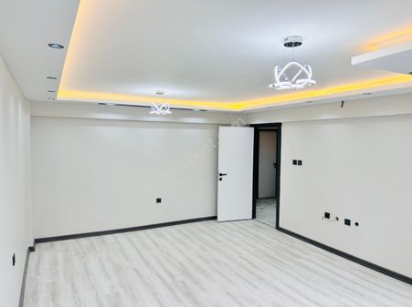 Safir’den Lüks 3+1 Ara Kat Daire