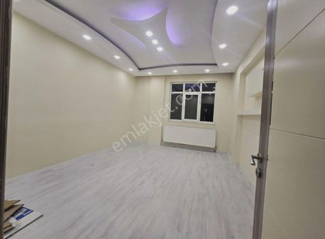 Diş Hastanesi Karşısı 3+1 Satılık Daire