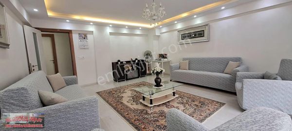 Bilginoğlu Emlak'tan Muradiye De 23 Nisan Parkı Civarında 3+1