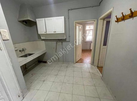 Andaç Emlaktan Altıntepside 1+1 Kiralık Daire