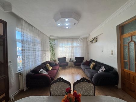 Babil Emlaktan Satılık 3+1 Ara Kat Asansörlü Üç Cepheli Daire