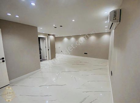 Bahçeşehir Üni. Yürüme Mesafesinde Lüks Sıfır Satılık 4+1 Daire