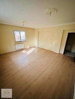 Sinanoğlu'dan Site İçerisinde Geniş 3+1 Çift Balkonlu Daire