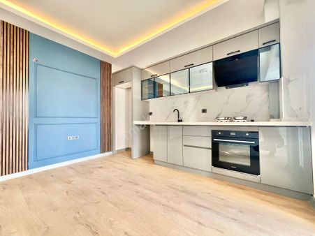 ꧁ay Emlak'tan꧂akçay'da Denize 500 M Ön Cephe Ebeveyn Banyolu Satılık Sıfır Binada Satılık 2+1 Daire