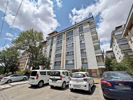 Ana Cadde Üzeri Düz Giriş 3+1 Bağımsız Merkezi Konumda Daire!!!!