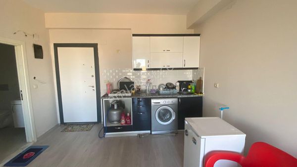 Adana Sarıçam Bulvar Üzerinde Stadyum Yolunda Fırsat 1+ 1 Eşyalı Kiralık Daire