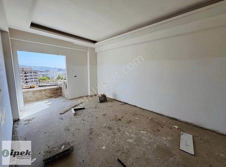 Batıkent'te 1+1 Yola Sıfır Ön Cephe'de