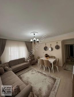 Kahvecioğlu Emlak'tan Avm Karşısı Arakat Satılık 3+1 Daire